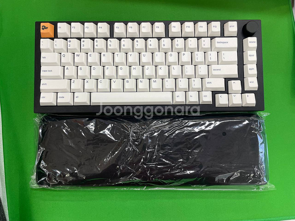 글로리어스 GMMK PRO PreBuilt--0