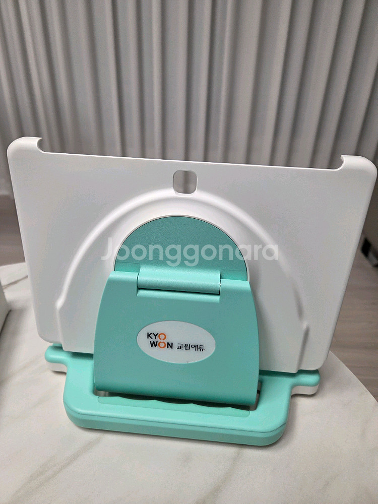 SM-T583 교원에듀 스마트 키보트형거치대--1