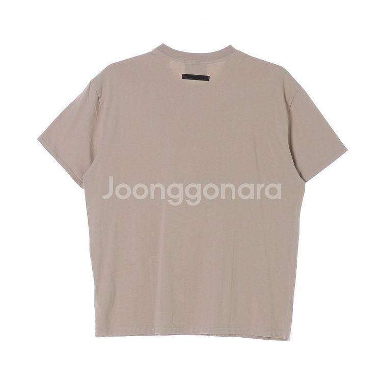 [S]에센셜 피어오브갓 베이지 로고 반팔 크루넥 티셔츠--3