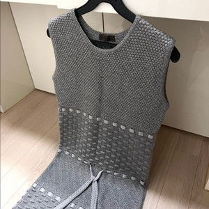 로에베 LOEWE 실크 캐시미어 니트 원피스 민소매나시