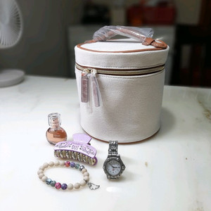 에스티로더 원통형 파우치 (새것)