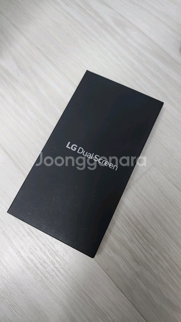 LG V50 듀얼스크린 새제품 판매합니다--0