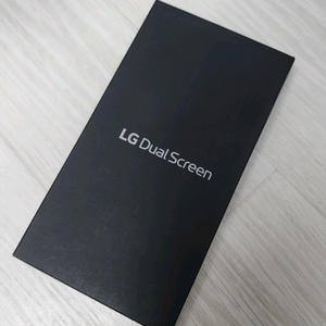 LG V50 듀얼스크린 새제품 판매합니다