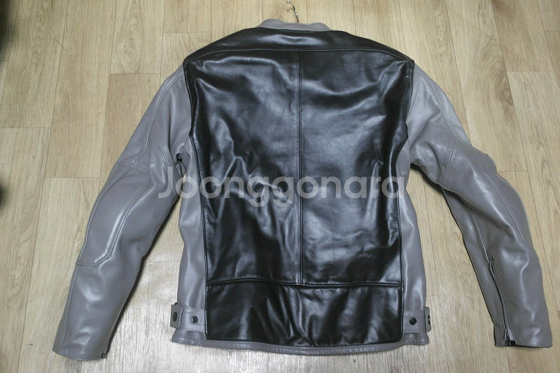 [신형] 다이네즈 바르도 가죽 자켓 48호 -그레이---2