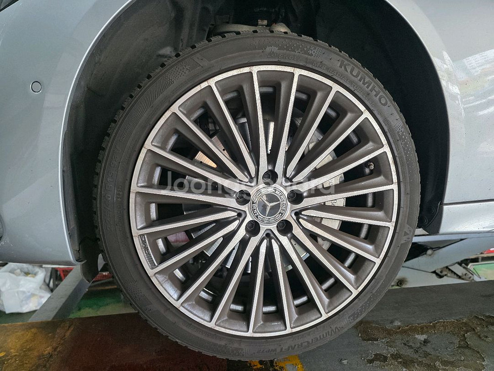 벤츠 C300 AMG line 윈터크래프트 스노우타이어--1