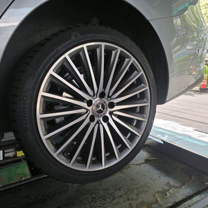 벤츠 C300 AMG line 윈터크래프트 스노우타이어