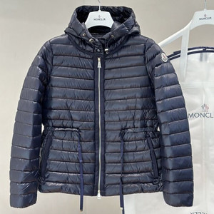 Moncler 여성용 후드 경량 패딩 자켓