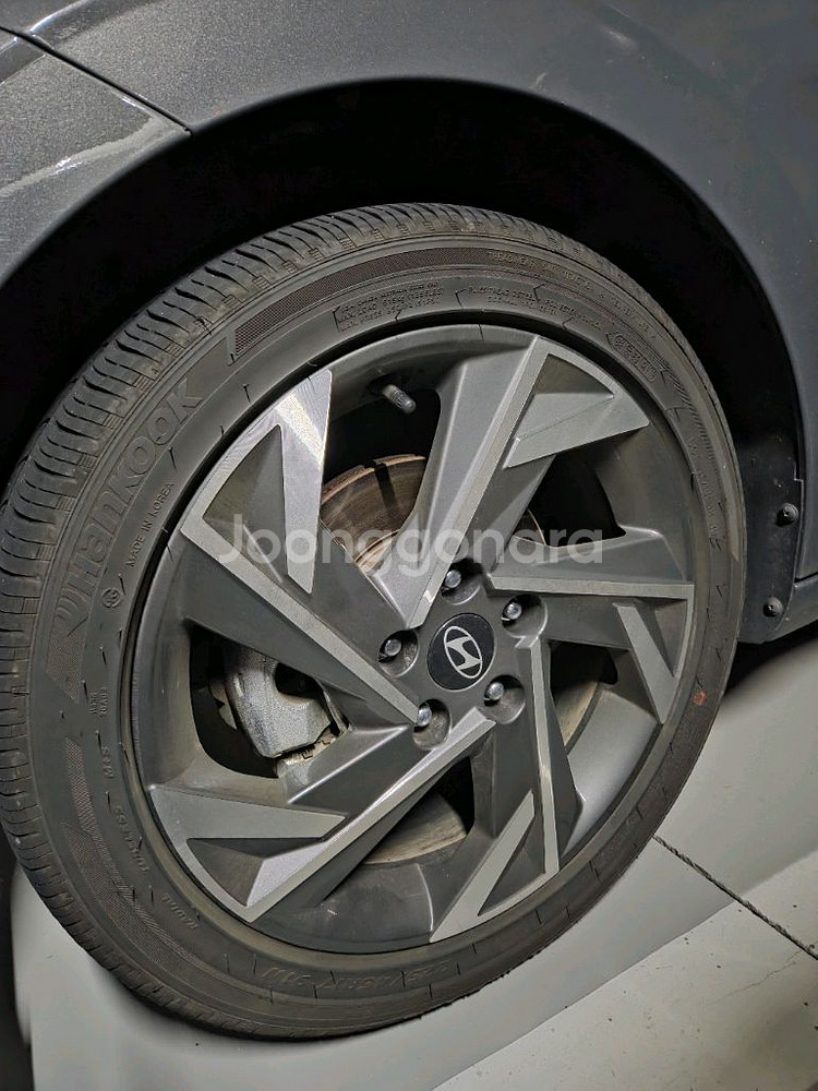 아반떼 CN7 페이스리프트 17인치 휠타이어 1대분--0