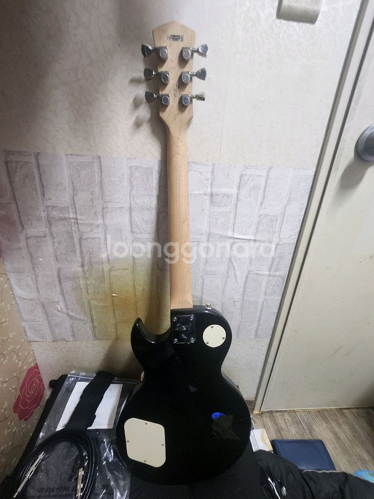 콜트 CR100 입문용 일렉기타 판매합니다--1