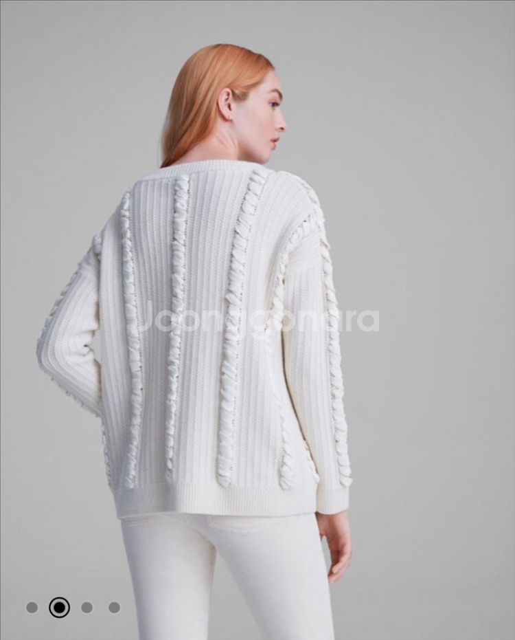 클럽모나코 우븐 디테일 니트 스웨터 브이넥 리본 꽈배기--3