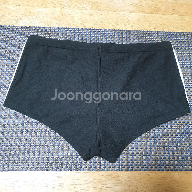 아레나 탄탄이 숏사각 수영복 새상품입니다--1