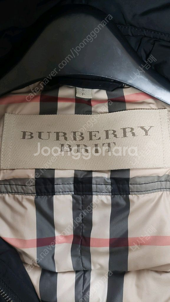 버버리 브릿 패딩--6