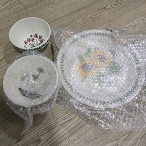정품 새상품 포트메리온 국공기 밥공기 +대접시. 일괄