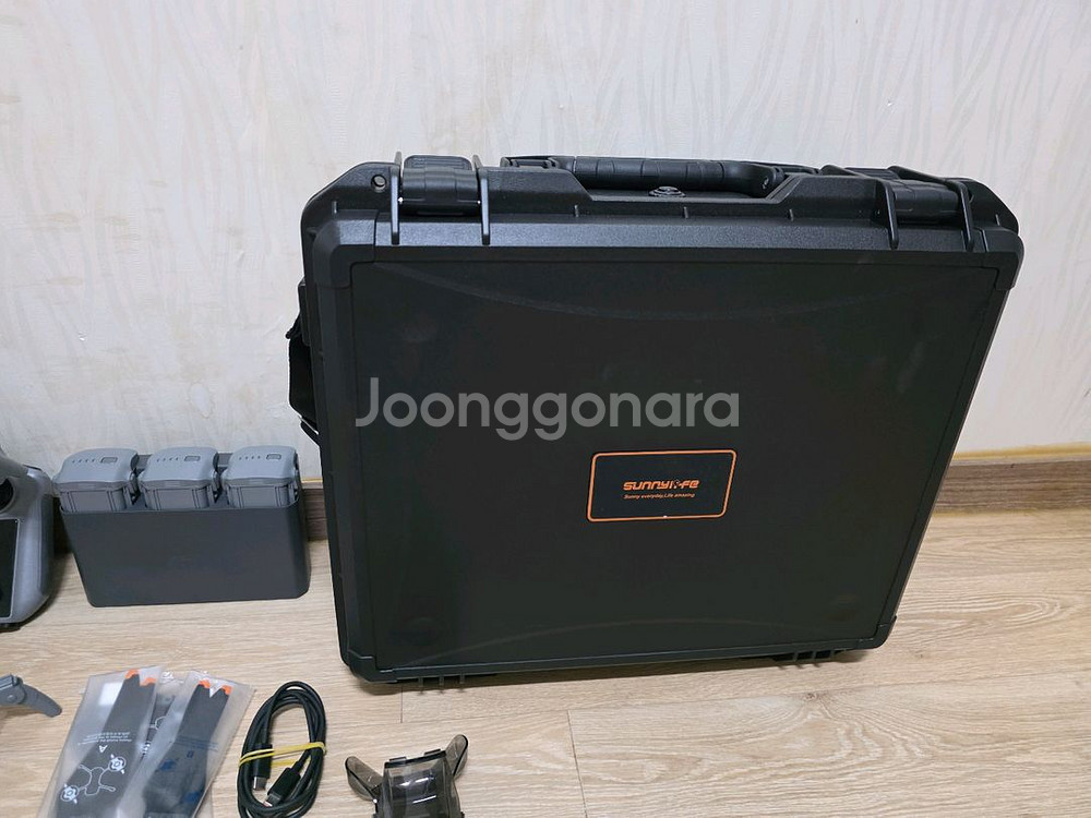 DJI 에어3S 플라이 모어 콤보 (DJI RC2 조종--6