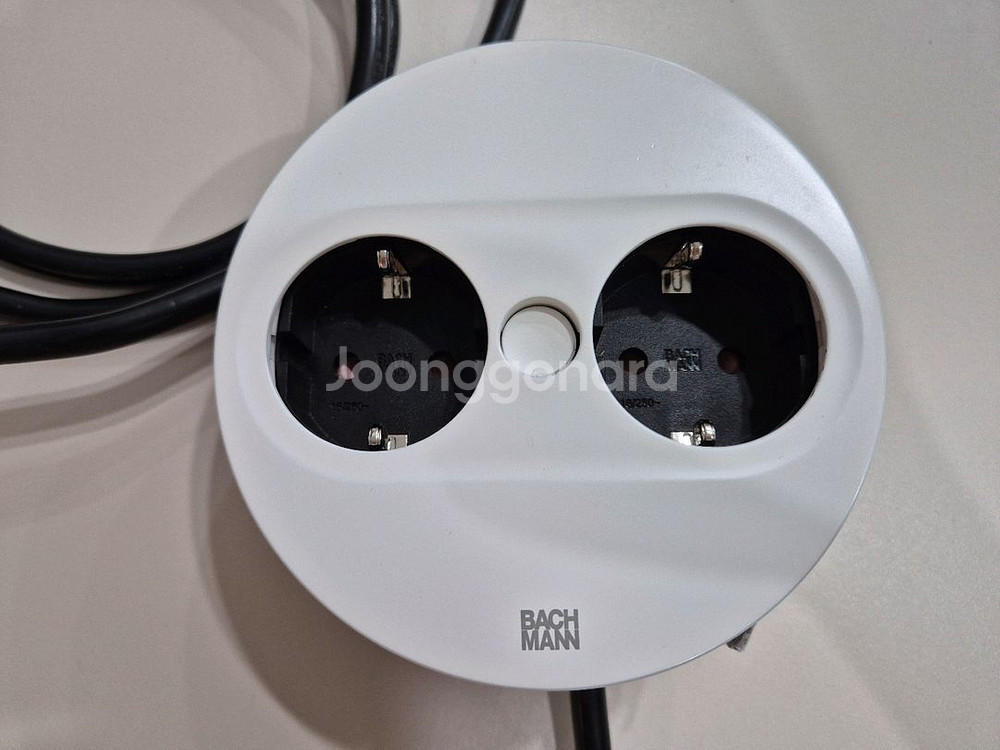 바흐만 트위스트 2세대 빌트인 매립콘센트 화이트 2구--1
