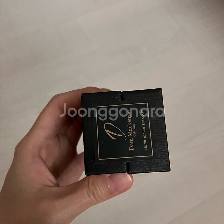 대니멕켄지 오일 퍼퓸 밤쉘--1