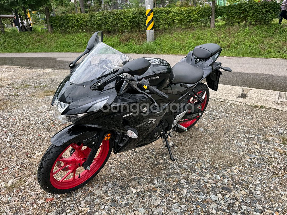 스즈키 gsx-r125 23년 신차급 팝니다--2