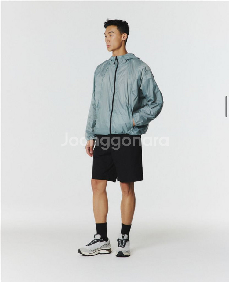 무신사 스탠다드 스포츠 슈퍼벤트 바람막이 xl--0