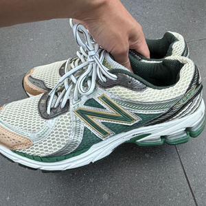 뉴발란스 에임레온도르 V2 그린 270사이즈