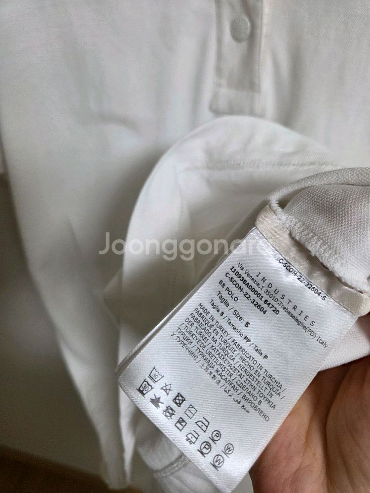 몽클레어 로고 패치 반팔티셔츠--4