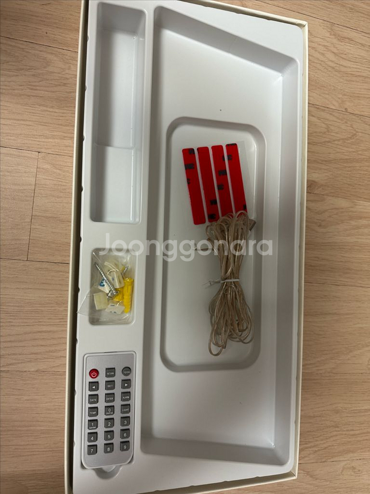 플라이토 3D벽시계 골드 색상판매합니다.--3