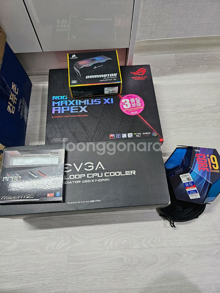 9900k / z390 apex 반본체 팝니다--0