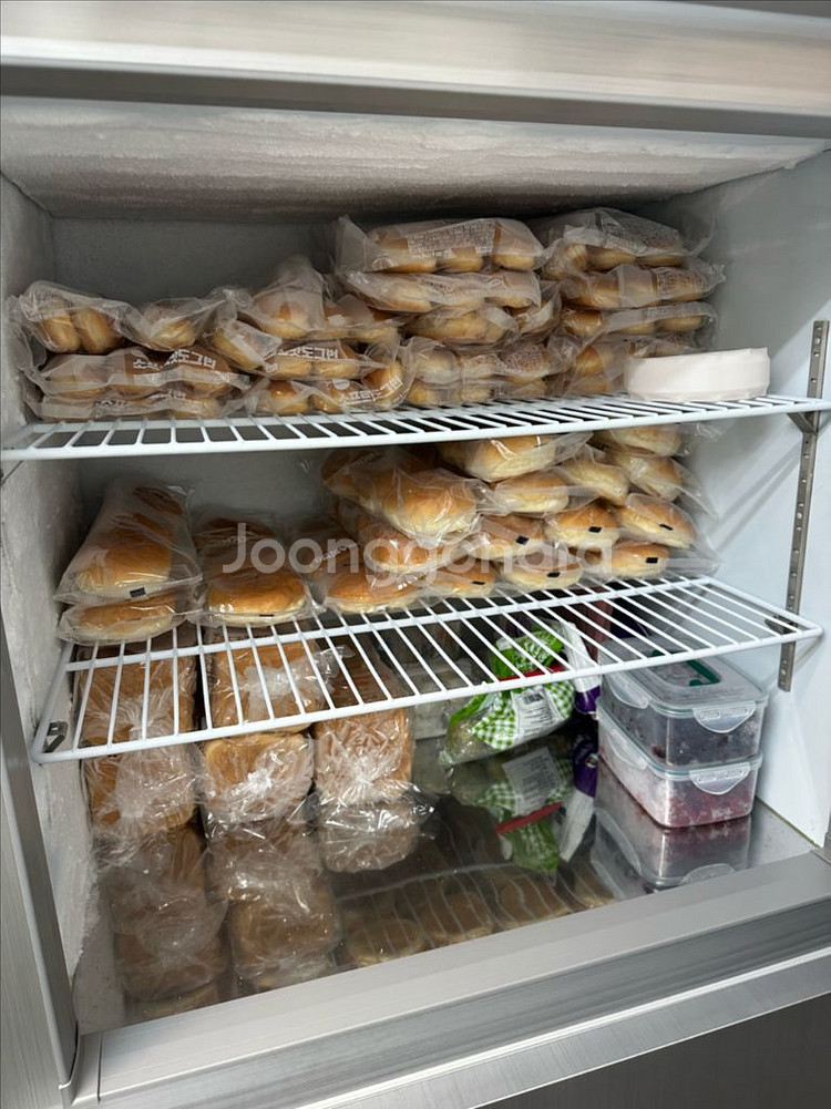 그랜드우성 스탠드 냉장고(상단:냉동) GEM-831RF--3