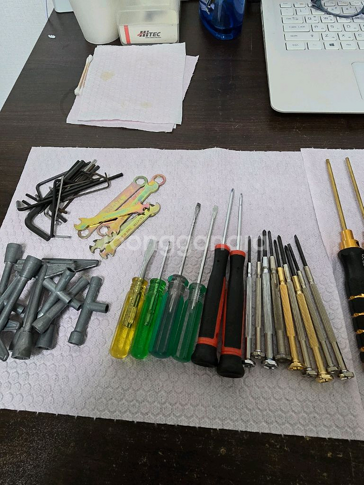 rc 불용품 일괄(공구,타이어,충전기,엔진)--0