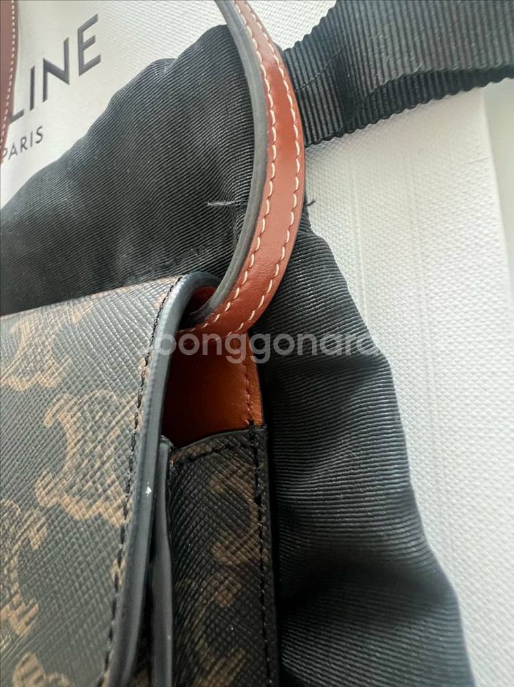 셀린느 트리옹프 캔버스 휴대용 파우치--5