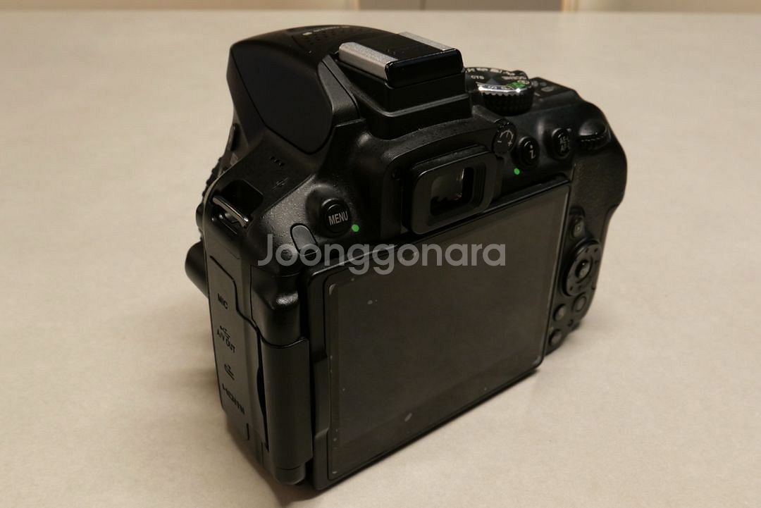 니콘 DSLR D5300 + 렌즈2개(단렌즈,번들렌즈)--3