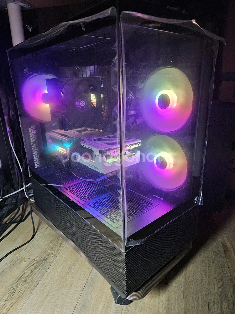 라이젠 7800X3D+RX 9070 XT 게이밍 컴퓨터--0