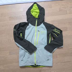 버튼 AK 고어텍스 싸이클릭 자켓 S사이즈