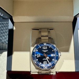 론진 하이드로 콘퀘스트 39mm 청판