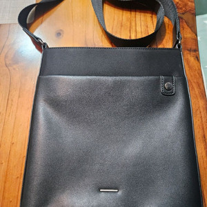 블랙 남성 메신저백