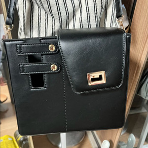 블랙 텀블러 크로스백