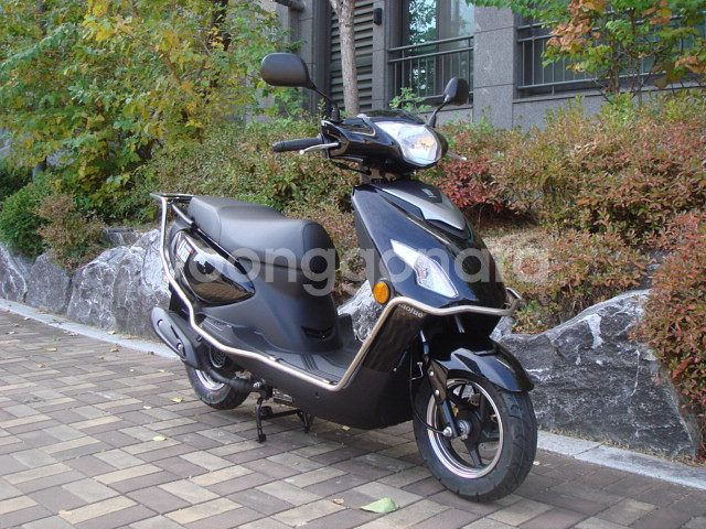 U 100 2025년식 신차 팝니다.--0