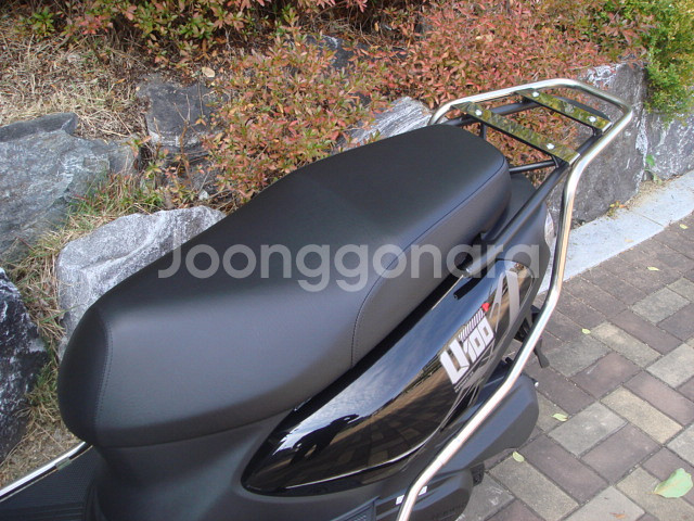 U 100 2025년식 신차 팝니다.--9