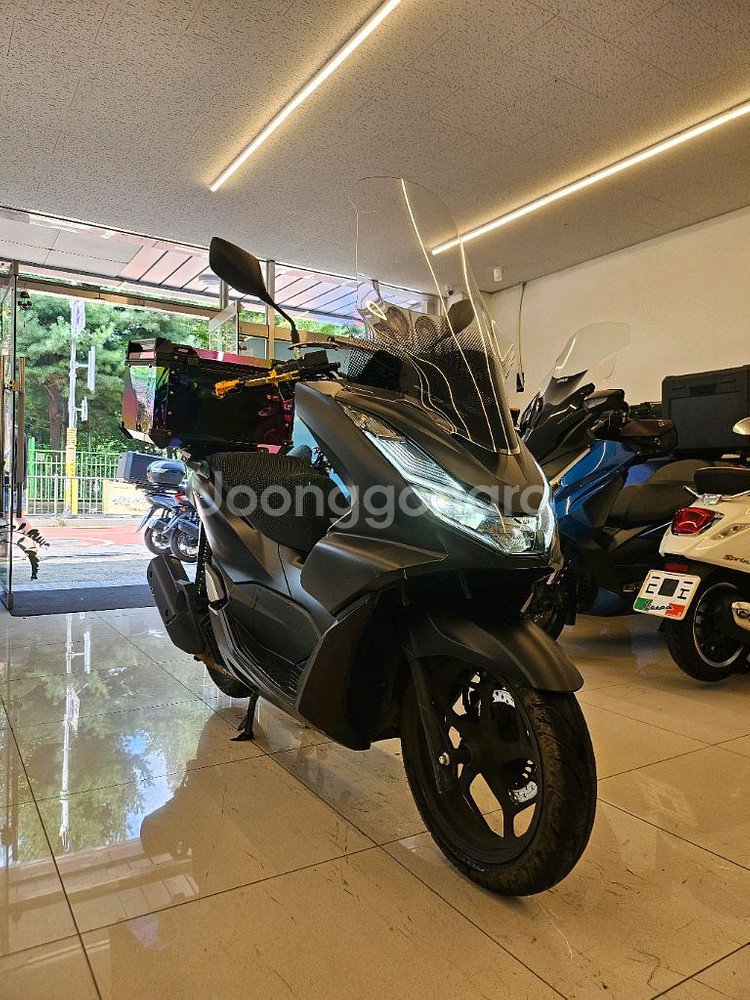 잘나가는 pcx125 22년식 빠르게 팝니다 !--2