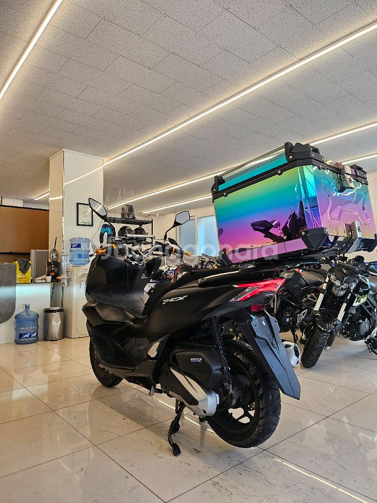 잘나가는 pcx125 22년식 빠르게 팝니다 !--4