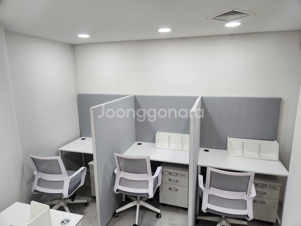 [신품]사무용책상 화이트 강남전시장 사무용가구--3