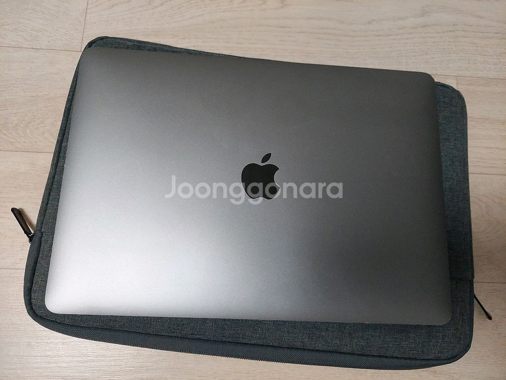 맥북프로 2017 13인치 팝니다 상태좋음--0