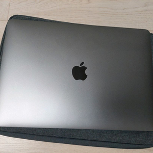 맥북프로 2017 13인치 팝니다 상태좋음