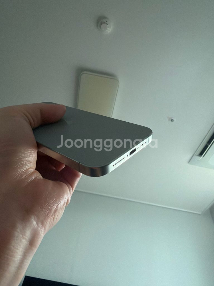 아이폰15프로맥스 512GB 네추럴티타늄 판매합니다--7