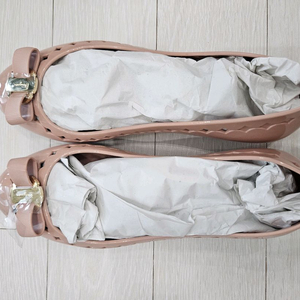 페라가모 젤리슈즈 240