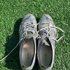 나이키 미즈노 축구화