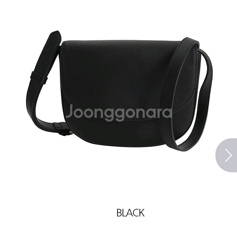 새상품 슈펜 반달 미니백 가방 블랙 13000원--2