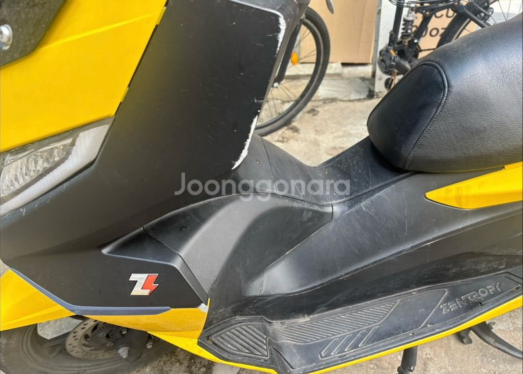 젠트로피 Z 전기오토바이--1