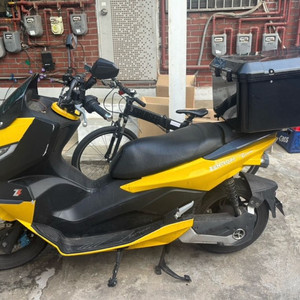 젠트로피 Z 전기오토바이