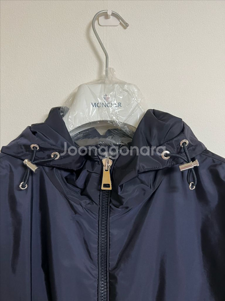 몽클레어 여성 바람막이--2