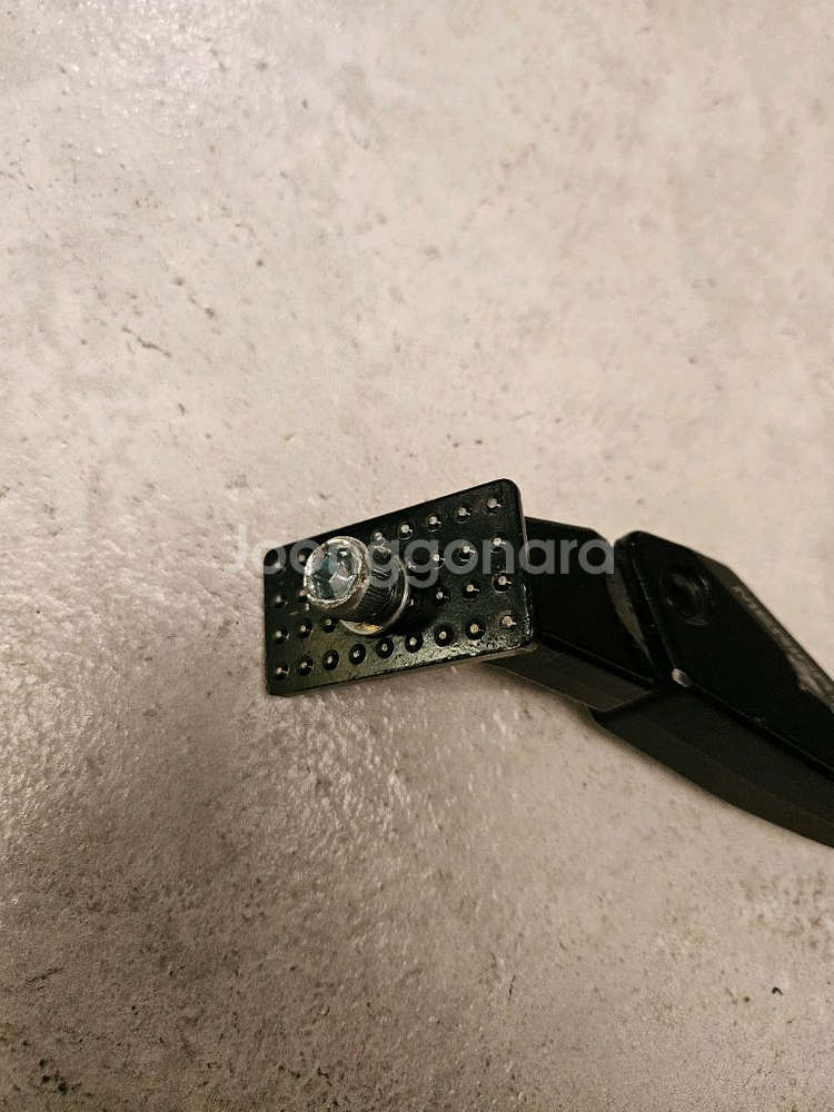 자전거 퀵스탠드와 자물쇠--0